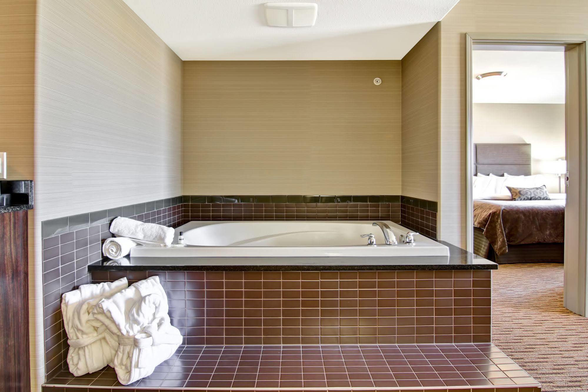 Canalta Hotel Shaunavon Ngoại thất bức ảnh